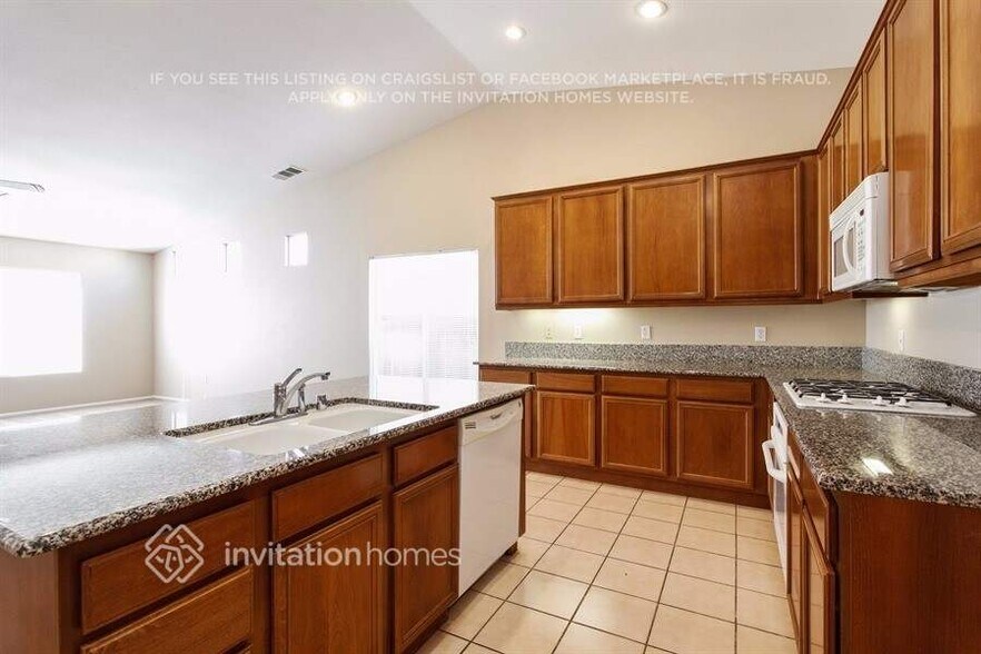 Building Photo - 801 Aria Rd