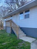 Building Photo - 72 Community Rd
