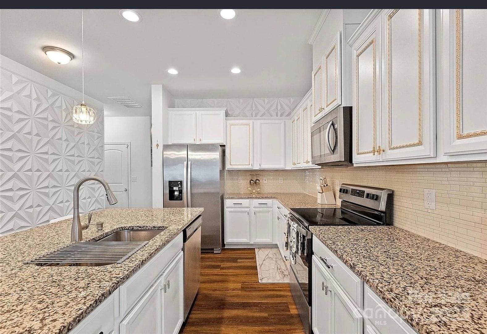 Building Photo - 14027 Ridgewater Way