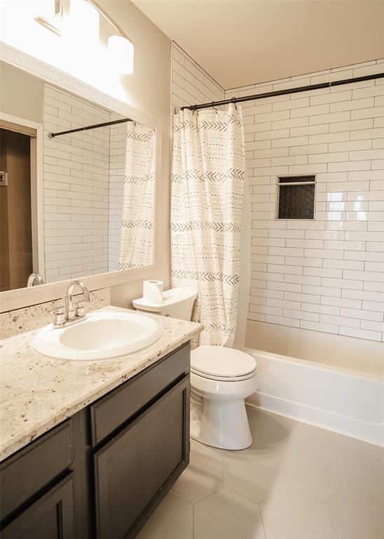 Building Photo - 11901 Swearingen Dr