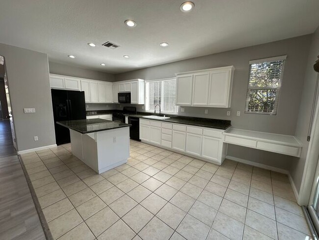 Building Photo - 8120 Silver Strike Ct
