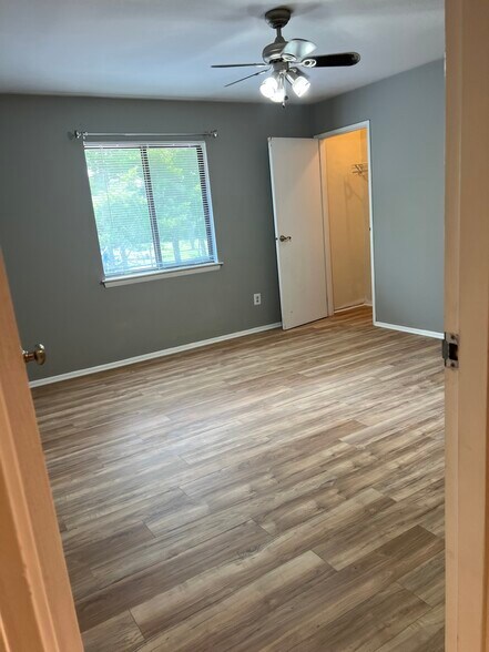 Building Photo - 20 Delar Pky