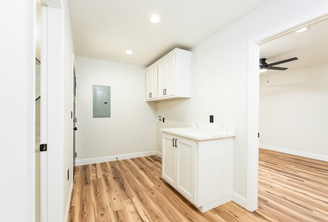 Building Photo - 116 Chisum