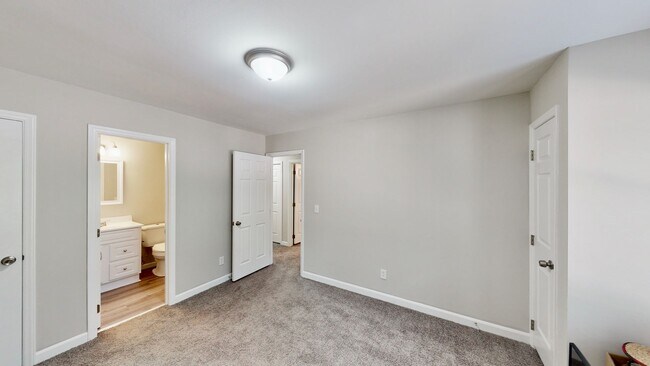 Building Photo - 3437 Colony Crossing Dr