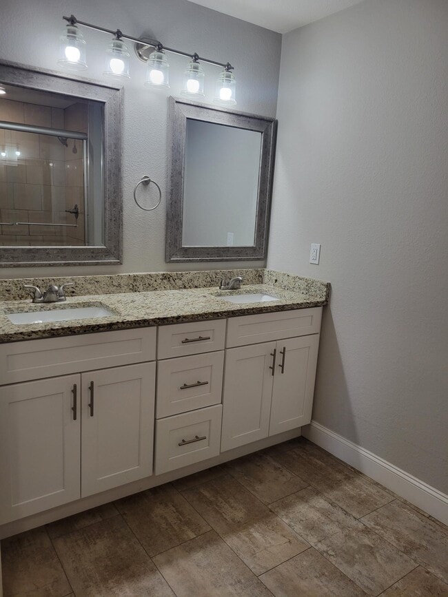 Building Photo - 2707 Cook Rd