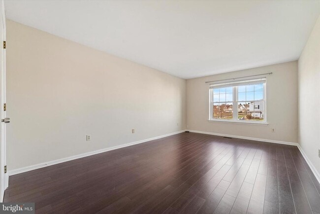 Building Photo - 5202 Drawbridge Ct