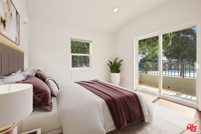 Building Photo - 2013 21st St