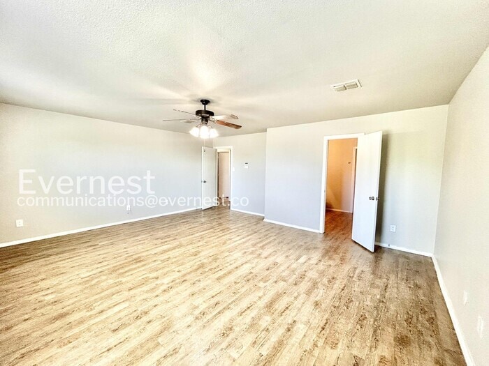 Building Photo - 8434 Cotton Valley Ln