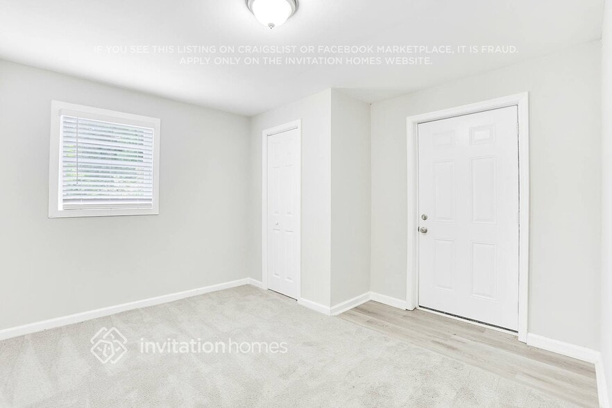 Building Photo - 2550 Greenwood Cir