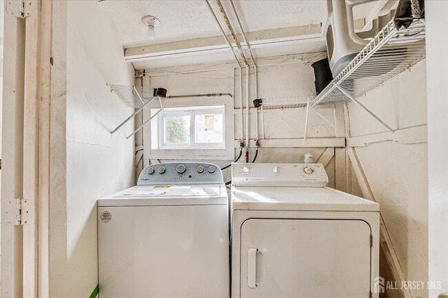 Building Photo - 98 Trieste St