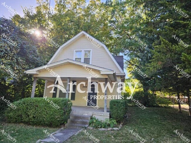 Primary Photo - 3354 N 59 St