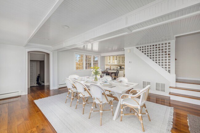 Building Photo - 57 Esmond Ave