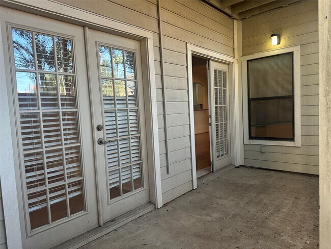 Building Photo - 2001 Bering Dr