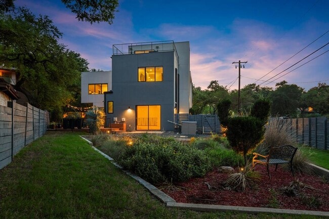 Building Photo - 1401 Rabb Rd