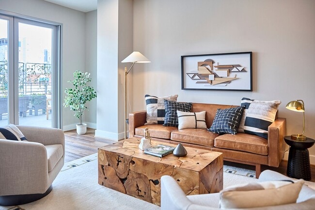 Building Photo - Condo in the Heart of Downtown Durham | Private Terrace + Amenities