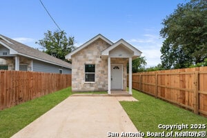 Building Photo - 109 Remolino