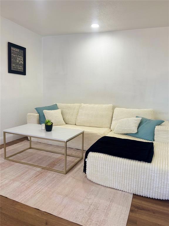 Building Photo - 3022 W Meadow St