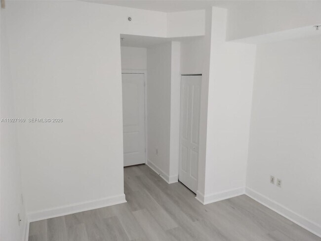 Building Photo - 1830 Radius Dr