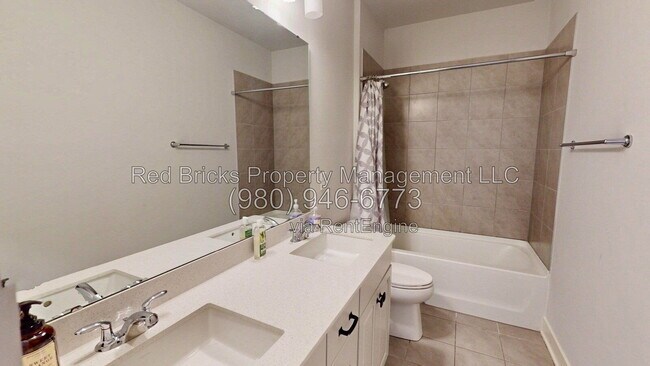 Building Photo - 6129 Alsace Ln