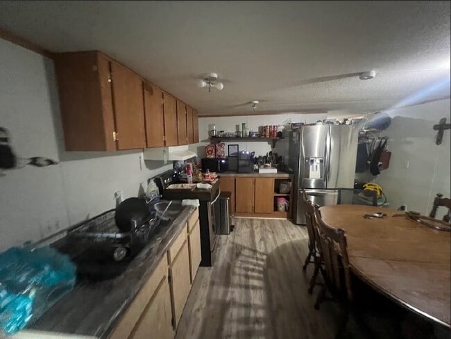 Building Photo - 216 Aztec Way