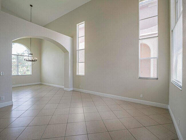 Building Photo - 5605 Spanish River Rd