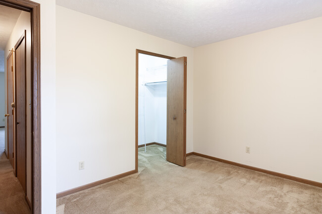 First Bedroom with Walk-in Closet - 2380 Wrens Dr S