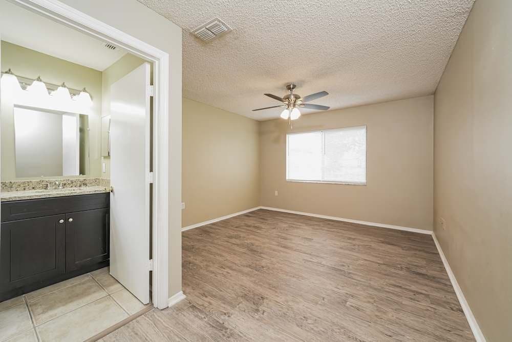 Building Photo - 1448 Marigold Dr