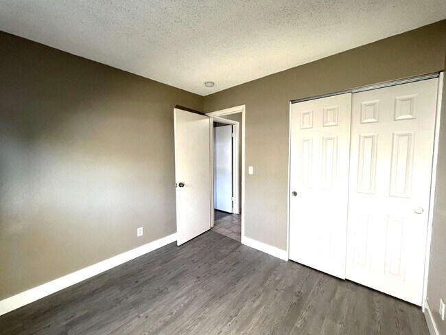 Building Photo - Modern Comfort and Convenience—2BR Condo w...