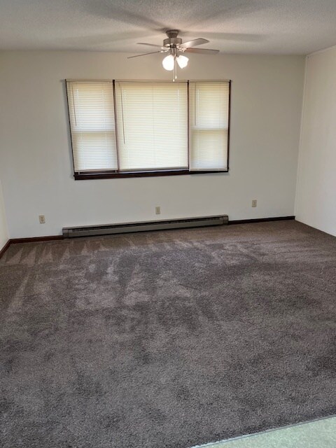 Primary Photo - 123 Porter St