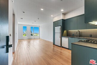 Building Photo - 10601 Washington Blvd