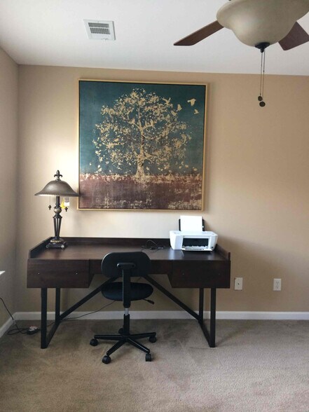 Building Photo - 1416 Beech Hollow Ct