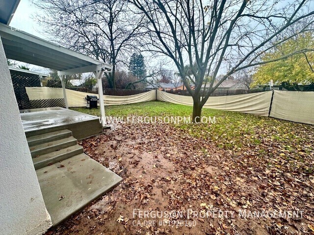 Building Photo - Cute Two Bedroom Duplex in Wheatland