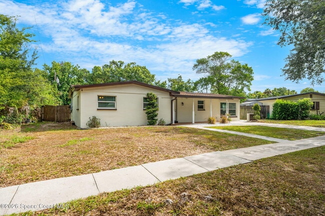 Building Photo - 2426 Clemson Dr