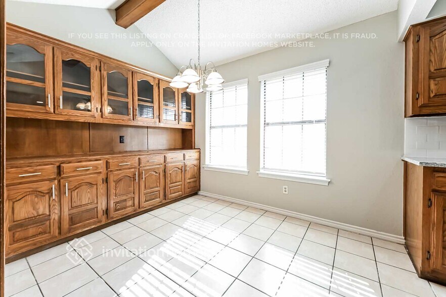 Building Photo - 1806 Seabrook Dr