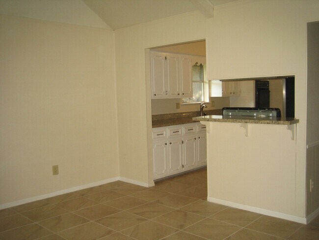 Building Photo - 10426 Sagebluff Dr