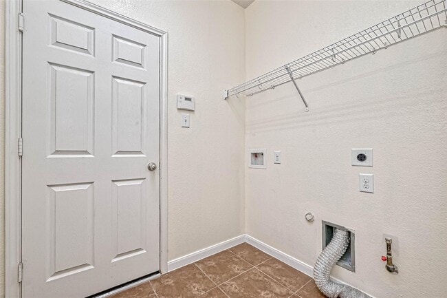 Building Photo - 20555 Bonds Creek Ln