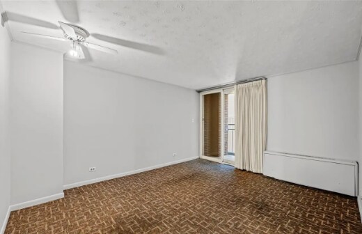 Building Photo - 830 Sherman St