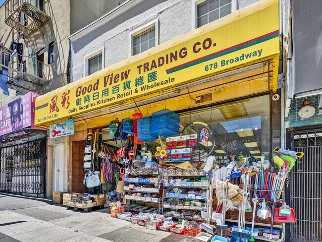 Building Photo - 680 Broadway