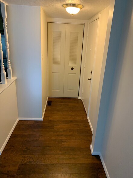 Building Photo - 27701 Evergreen Run