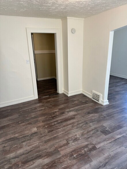 Building Photo - 50 Orchard