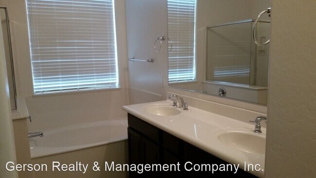 Building Photo - 14391 W Desert Flower Dr