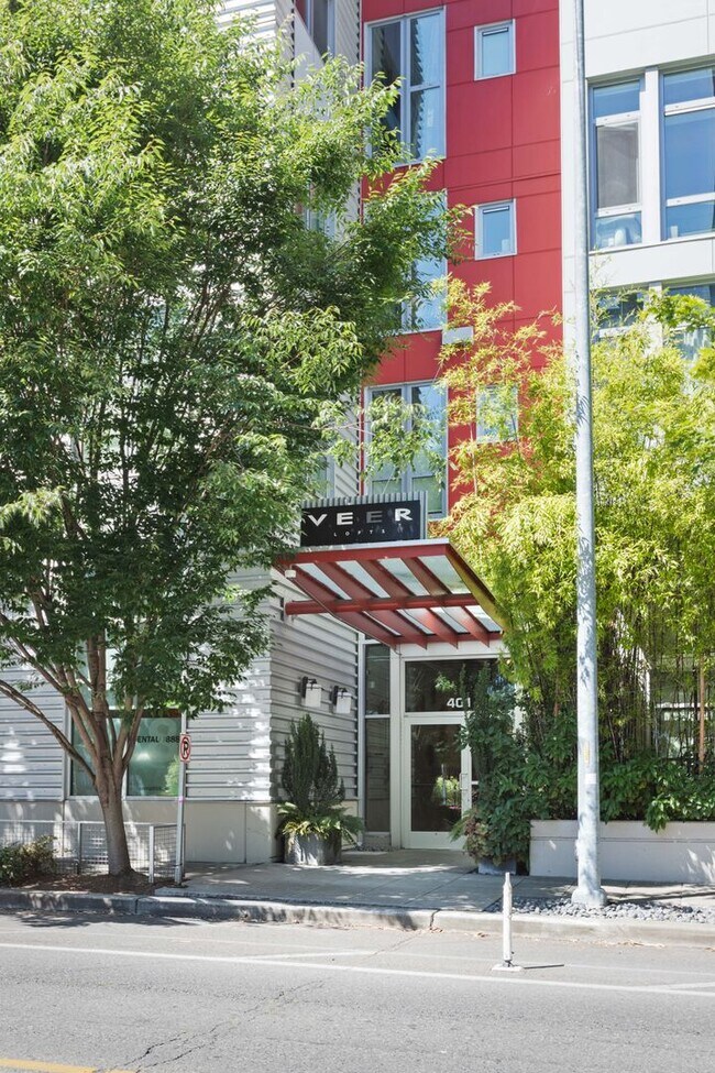 Primary Photo - Modern Air Conditioned South Lake Union Lo...