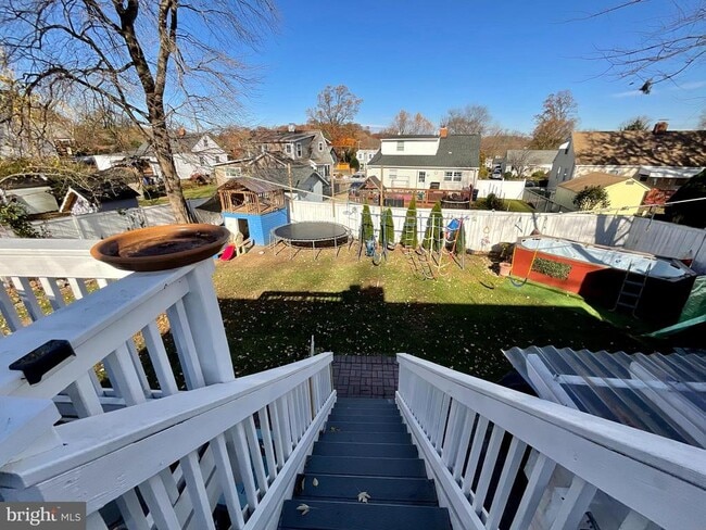 Building Photo - 6822 Donahue Ct