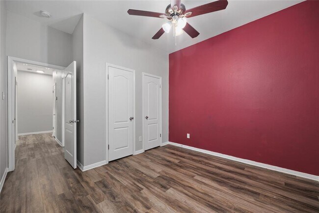 Building Photo - 3628 Hawk Ridge St
