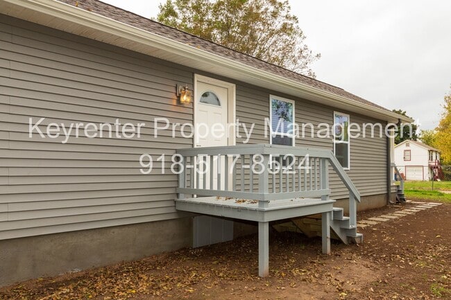 Building Photo - Charming 3-Bedroom Home with Spacious Yard in North Tulsa