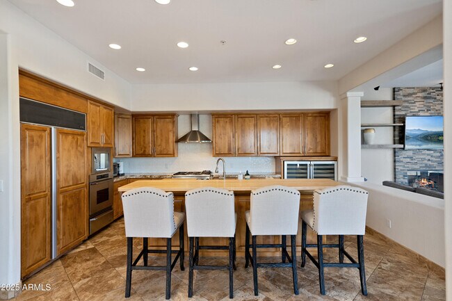 Building Photo - 10164 E Cochise Dr