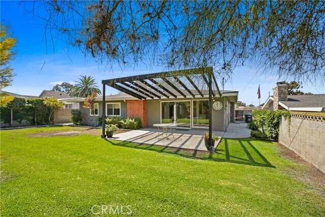 Building Photo - 14769 Tacuba Dr