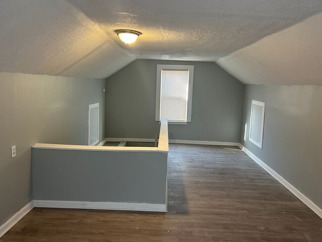 Building Photo - 2669 Electric- 3 BEDS & 2 BATH FOR RENT!