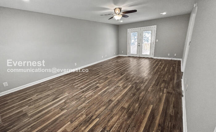 Building Photo - 122 Brawley Dr