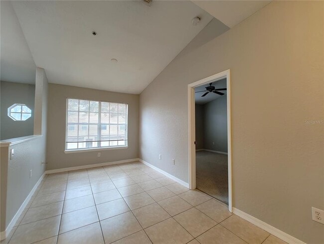Building Photo - 826 Grand Regency Pointe